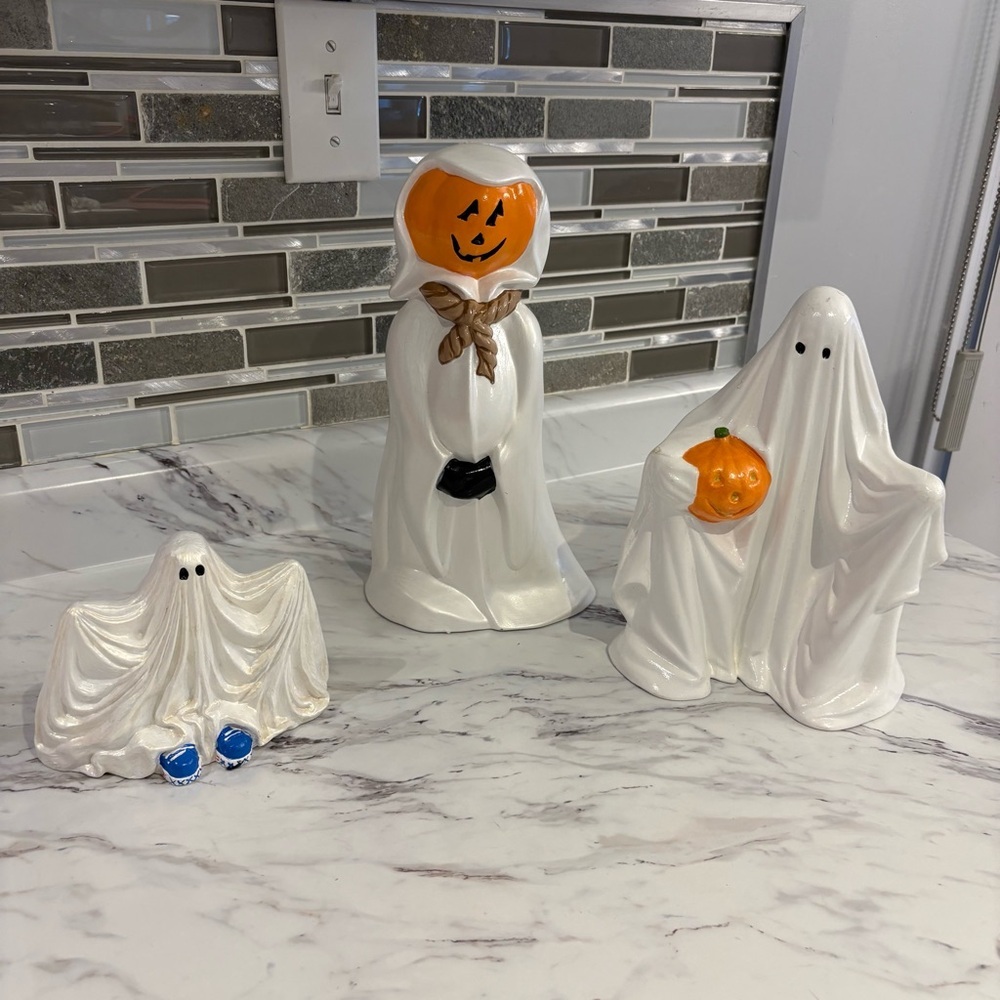Vintage Halloween ceramic ghosts figurines decor lot Arnels Molds